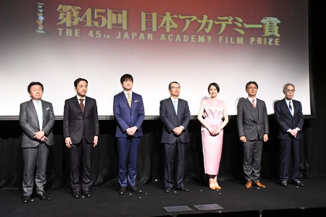 長澤まさみ、ピンクのドレス姿が美しい！第45回日本アカデミー賞記者発表（11枚目）