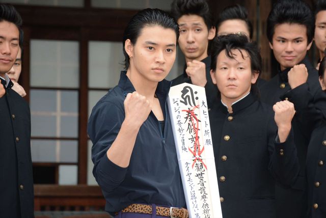 山崎賢人リーゼントで護国寺に！『ジョジョ』大ヒット祈願イベント（6枚目）