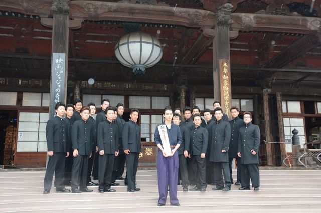 山崎賢人リーゼントで護国寺に！『ジョジョ』大ヒット祈願イベント（11枚目）