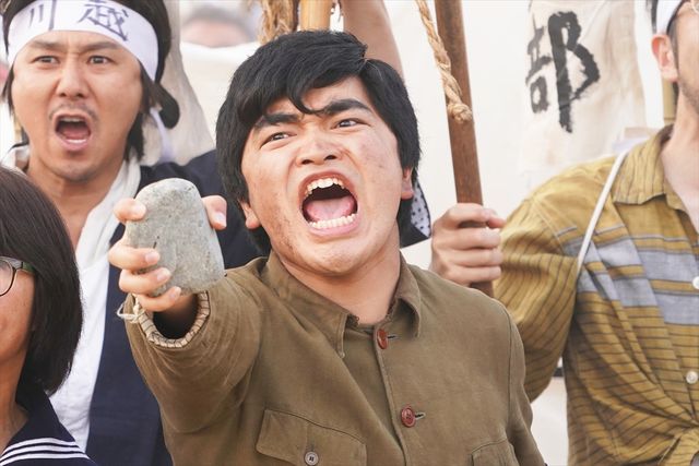 『翔んで埼玉』衝撃ビジュアルを一挙に！：フォトギャラリー