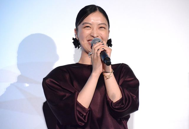 吉岡里帆、美しいシースルードレスで水上恒司、竜星涼らと登壇！『九龍ジェネリックロマンス』ジャパンプレミア（9枚目）