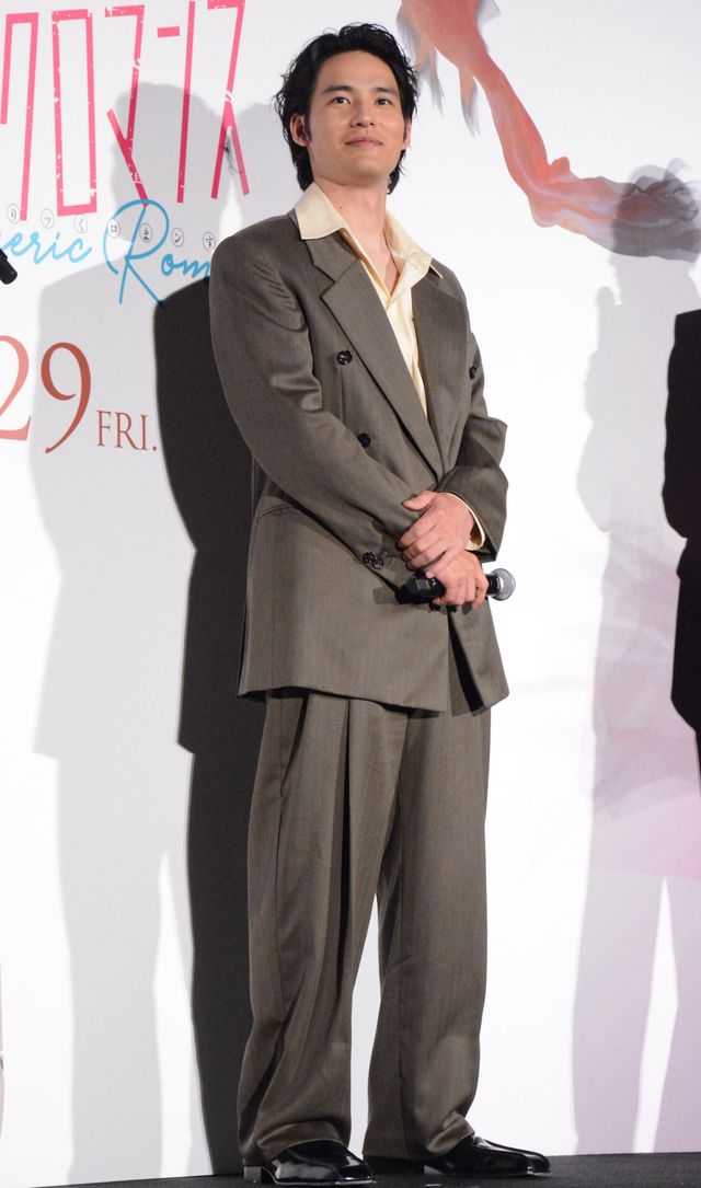 吉岡里帆、美しいシースルードレスで水上恒司、竜星涼らと登壇！『九龍ジェネリックロマンス』ジャパンプレミア（17枚目）