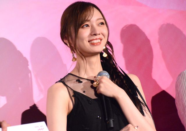 吉岡里帆、美しいシースルードレスで水上恒司、竜星涼らと登壇！『九龍ジェネリックロマンス』ジャパンプレミア（28枚目）