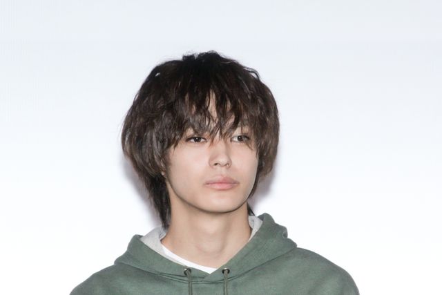 多部未華子×松下洸平×今田美桜×神尾楓珠登壇！「silent」脚本家とタッグ「いちばんすきな花」完成披露（15枚目）