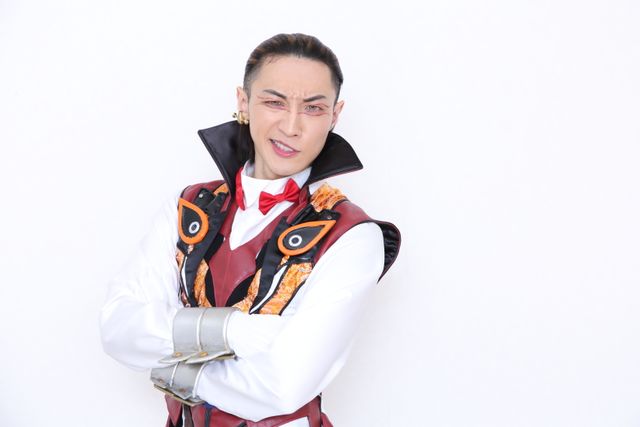 「ゴジュウジャー」ブライダン幹部の仲良しショット！三本木大輔＆まるぴ撮り下ろしカット（6枚目）