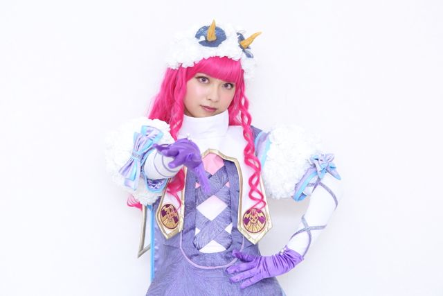 「ゴジュウジャー」ブライダン幹部の仲良しショット！三本木大輔＆まるぴ撮り下ろしカット（7枚目）