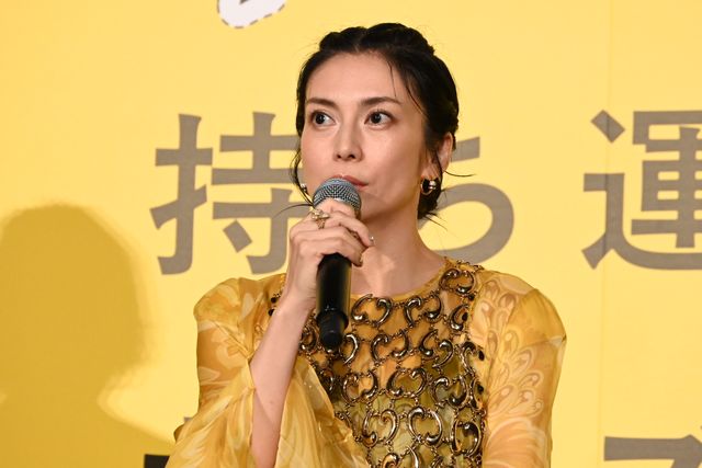 まるで女神！柴咲コウ、シースルーの装いでオダギリジョー、満島ひかりらと登壇　『兄を持ち運べるサイズに』プレミア上映会（3枚目）