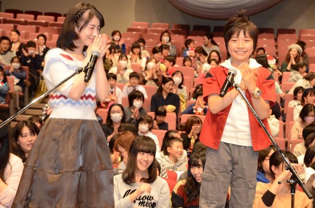 この南出凌嘉くんと浜辺美波ちゃん、最高にかわいくないか…!?『映画　妖怪ウォッチ』公開記念イベントフォトギャラリー（15枚目）