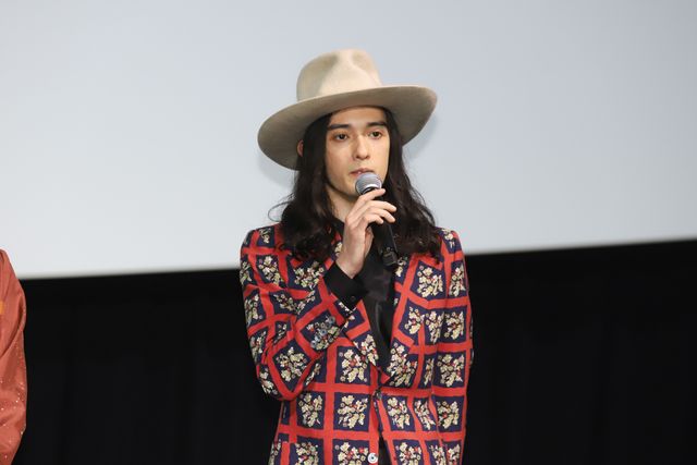 中山美穂、黒のドレス姿が美しい！『108～海馬五郎の復讐と冒険～』公開記念舞台あいさつ（10枚目）