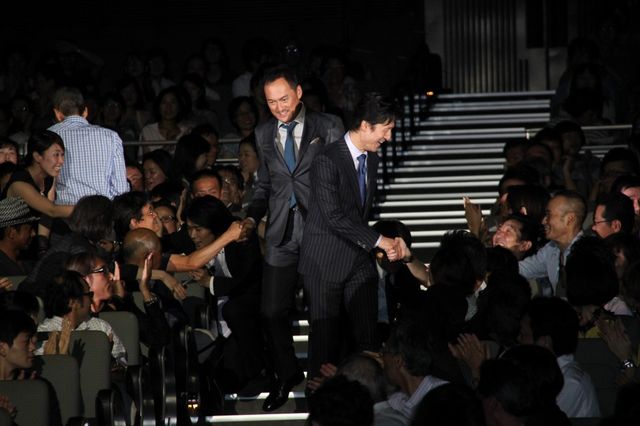 渡辺謙、客席から登場！映画『許されざる者』プレミア写真ギャラリー（5枚目）