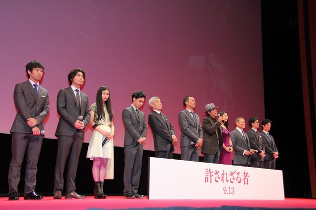 渡辺謙、客席から登場！映画『許されざる者』プレミア写真ギャラリー（7枚目）