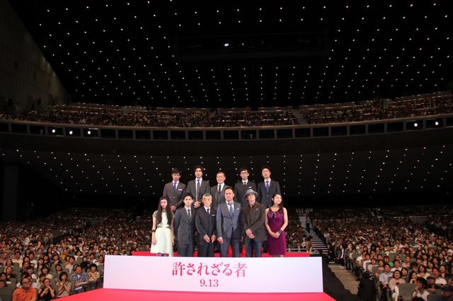 渡辺謙、客席から登場！映画『許されざる者』プレミア写真ギャラリー（12枚目）