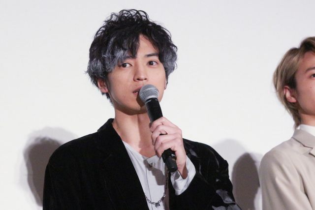 キレッキレのダンスを披露！福士蒼汰ら出演『曇天に笑う』初日舞台挨拶（4枚目）