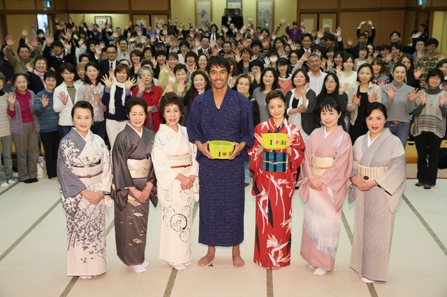 阿部寛と上戸彩の浴衣姿にため息！映画『テルマエ・ロマエII』草津プレミア（5枚目）