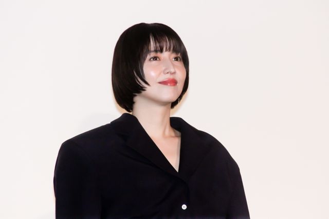 佐藤健×長澤まさみ×森七菜、黒コーデで登壇！『四月になれば彼女は』初日舞台挨拶（9枚目）