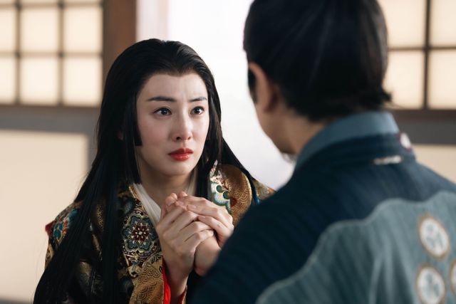 「どうする家康」阿茶局、戦慄の“狐狩り”シーン：第38回「唐入り」場面写真：フォトギャラリー