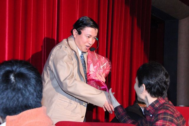 映画『今日、恋をはじめます』武井咲バースデイ舞台あいさつフォトギャラリー（4枚目）