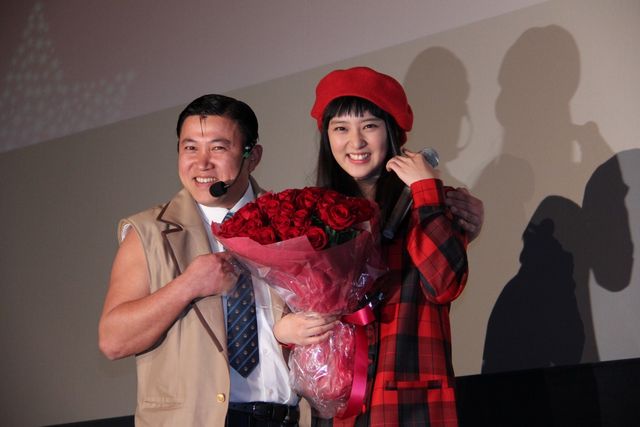 映画『今日、恋をはじめます』武井咲バースデイ舞台あいさつフォトギャラリー（8枚目）