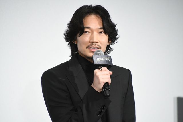 岡田准一＆綾野剛、13年前を振り返る『最後まで行く』完成披露（4枚目）