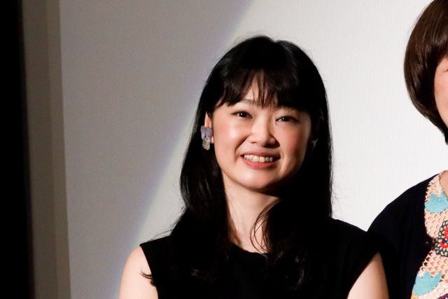 赤井夫妻が上西雄大監督に感謝！『ねばぎば　新世界』初日舞台あいさつ（2枚目）