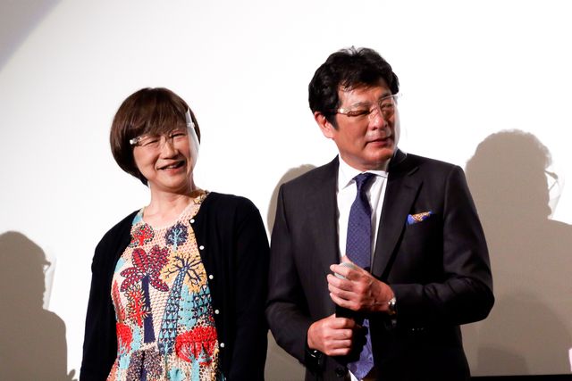 赤井夫妻が上西雄大監督に感謝！『ねばぎば　新世界』初日舞台あいさつ（4枚目）