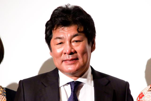 赤井夫妻が上西雄大監督に感謝！『ねばぎば　新世界』初日舞台あいさつ（8枚目）