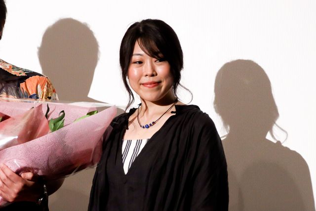 赤井夫妻が上西雄大監督に感謝！『ねばぎば　新世界』初日舞台あいさつ（11枚目）