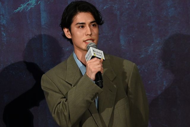 綾瀬はるか＆千鳥・大悟、揃ってカンヌ映画祭へ！映画『箱の中の羊』完成披露試写会（14枚目）
