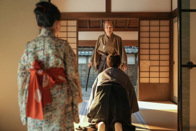 トキ（福地美晴）とフミ（池脇千鶴）は…「ばけばけ」第3回場面写真（4枚目）