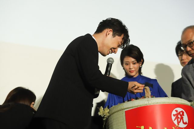 星野源、高橋一生ら癒やしの面々『引っ越し大名！』初日舞台あいさつ（4枚目）