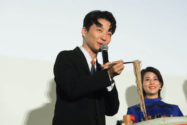 星野源、高橋一生ら癒やしの面々『引っ越し大名！』初日舞台あいさつ（10枚目）