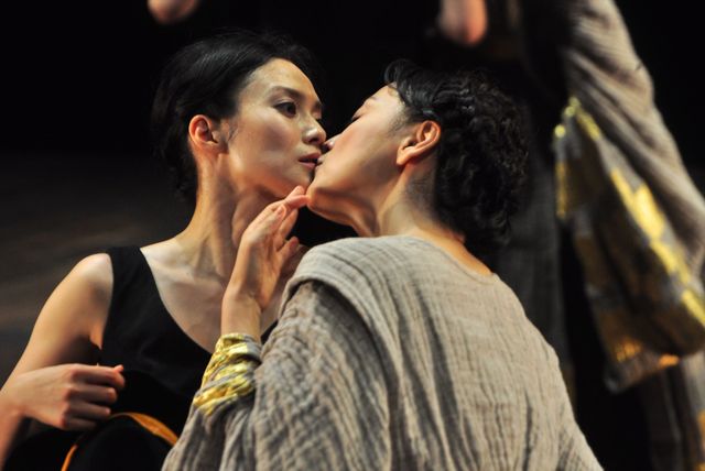 中谷美紀・神野三鈴の妖艶なキスシーンも!舞台「メアリー・ステュアート」開幕直前会見&公開フォトコール:フォトギャラリー