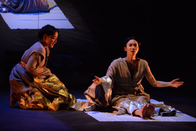 中谷美紀・神野三鈴の妖艶なキスシーンも！舞台「メアリー・ステュアート」開幕直前会見＆公開フォトコール（3枚目）