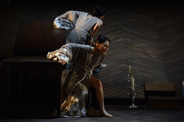 中谷美紀・神野三鈴の妖艶なキスシーンも！舞台「メアリー・ステュアート」開幕直前会見＆公開フォトコール（7枚目）