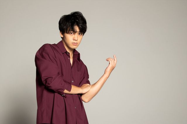 竹内涼真インタビューカット集（2枚目）