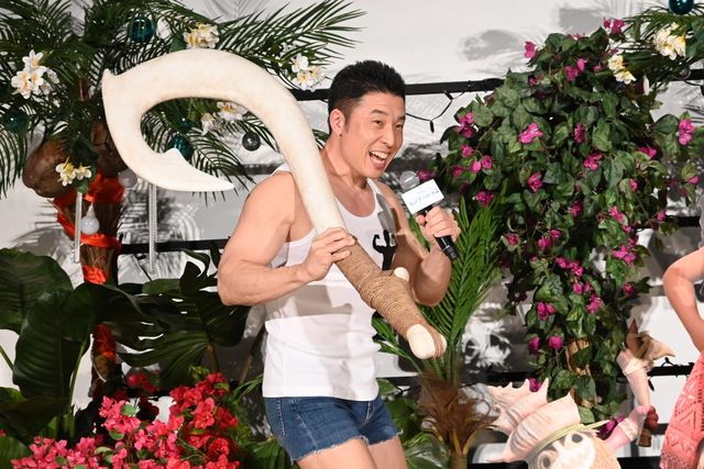 なかやまきんに君、子役と一緒にパワー！『モアナと伝説の海2』大ヒット御礼舞台あいさつ（2枚目）