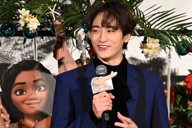 なかやまきんに君、子役と一緒にパワー！『モアナと伝説の海2』大ヒット御礼舞台あいさつ（14枚目）