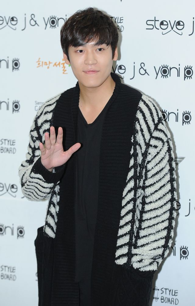 BEASTヒョンスンと4Minuteヒョナが参加！「ソウル・ファッション・ウイーク」写真ギャラリー（10枚目）