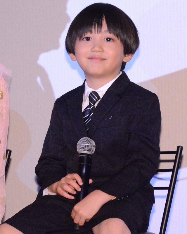 サプライズ発表も！香取慎吾、志尊淳ら木曜劇場「日本一の最低男」完成披露舞台挨拶の様子（10枚目）