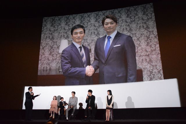 サプライズ発表も！香取慎吾、志尊淳ら木曜劇場「日本一の最低男」完成披露舞台挨拶の様子（12枚目）