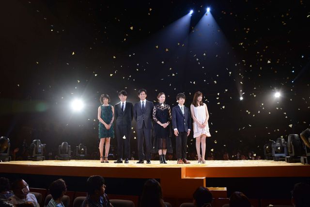 お似合いすぎ！織田裕二、吉田羊の手を取りエスコート！『ボク妻。』完成披露フォトギャラリー（17枚目）