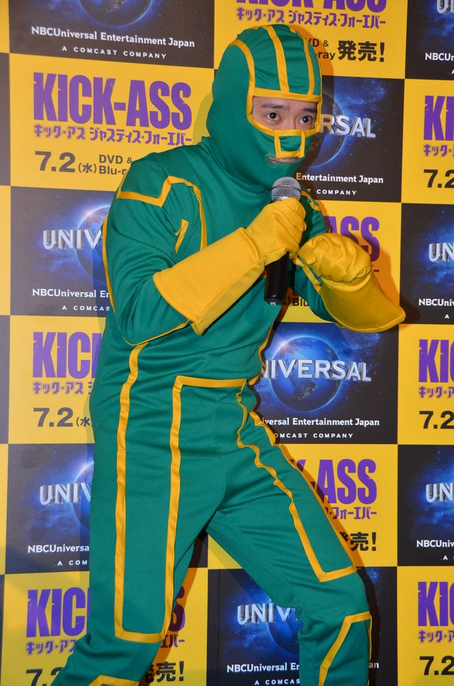 似てる？似てない？クロエ・モレッツ“ヒット・ガール”のものまねメイクにざわちんが挑戦！写真ギャラリー（7枚目）