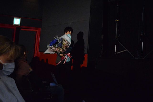 岩田剛典、杉咲花、須賀健太ら登場！『パーフェクトワールド　君といる奇跡』公開記念舞台あいさつ（4枚目）