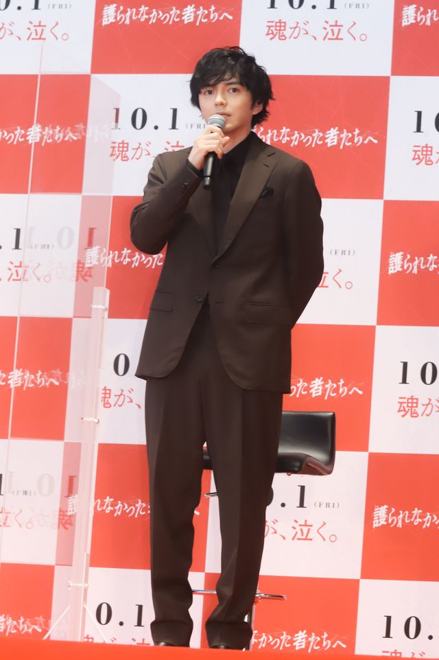 佐藤健＆林遣都、撮影で阿部寛のタフさに驚き！『護られなかった者たちへ』公開直前トークイベント（3枚目）