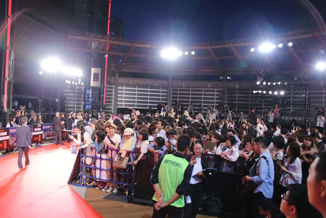 お茶目なポーズもいっぱい…！ブラピ来日『ウォー・マシーン：戦争は話術だ！』ジャパンプレミア（10枚目）