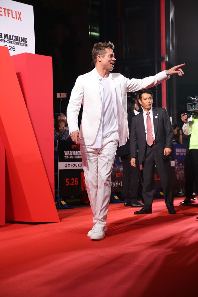 お茶目なポーズもいっぱい…！ブラピ来日『ウォー・マシーン：戦争は話術だ！』ジャパンプレミア（15枚目）