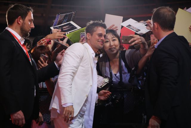 お茶目なポーズもいっぱい…！ブラピ来日『ウォー・マシーン：戦争は話術だ！』ジャパンプレミア（19枚目）