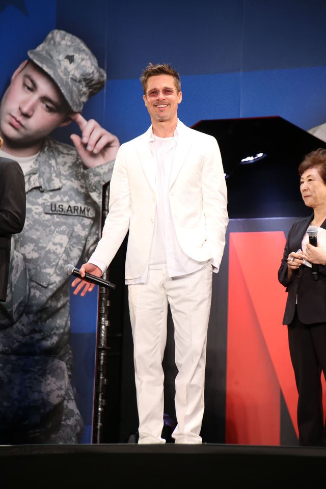 お茶目なポーズもいっぱい…！ブラピ来日『ウォー・マシーン：戦争は話術だ！』ジャパンプレミア（32枚目）