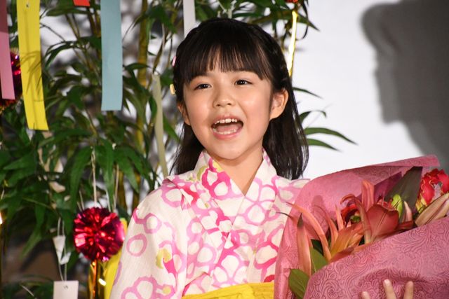 岡田将生＆清原果耶＆人気子役の浴衣姿！映画『1秒先の彼』公開記念舞台あいさつ（17枚目）