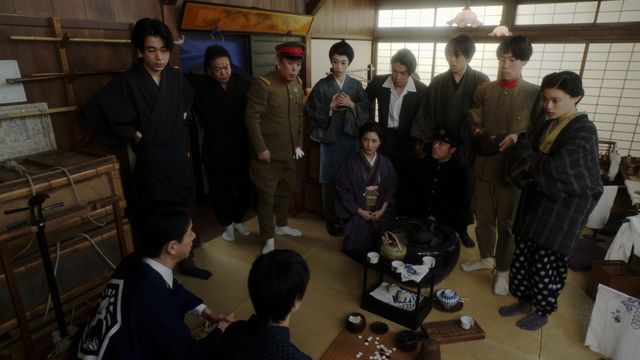 鶴亀家庭劇でも愛国ものが大人気に…「おちょやん」第76回：フォトギャラリー